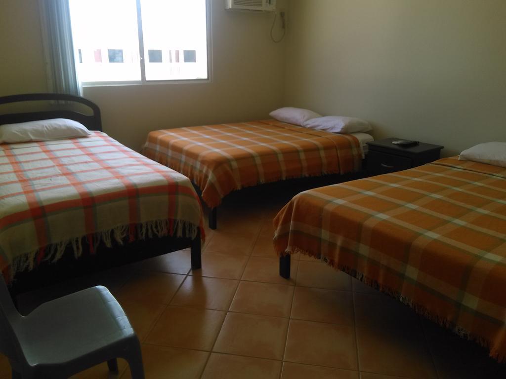 Hotel Caridi Salinas  Rum bild